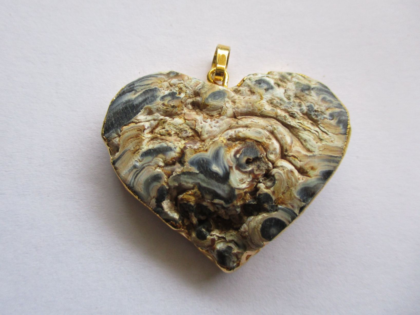 Anhänger: Pendentif cœur pierre naturelle dorée – Gebraucht aus La Sarraz von vic_v6kz