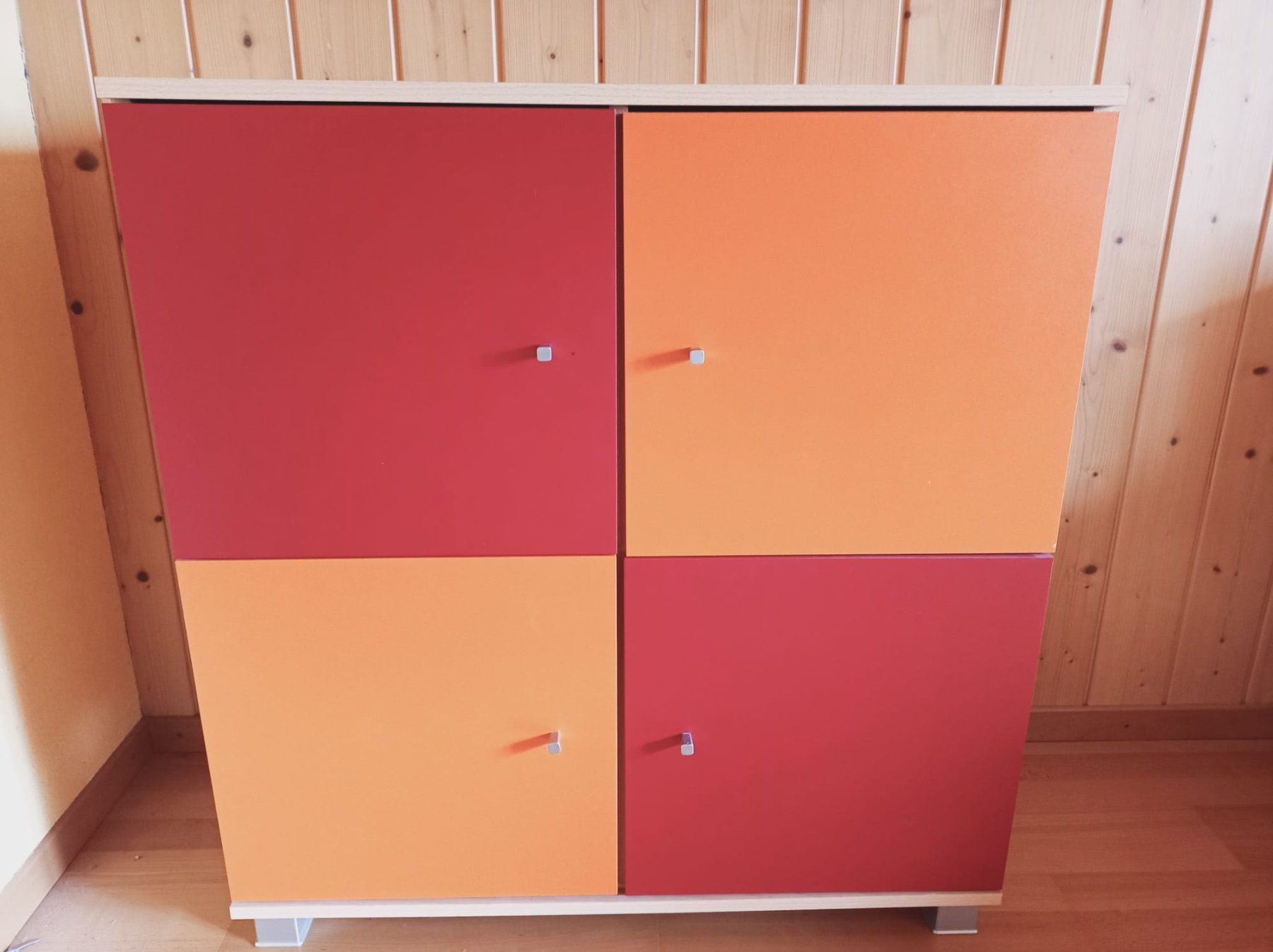 Ikea Cassettiere: Kommode IKEA  Rot/Orange – Usato da Azmoos venduto da Hach62