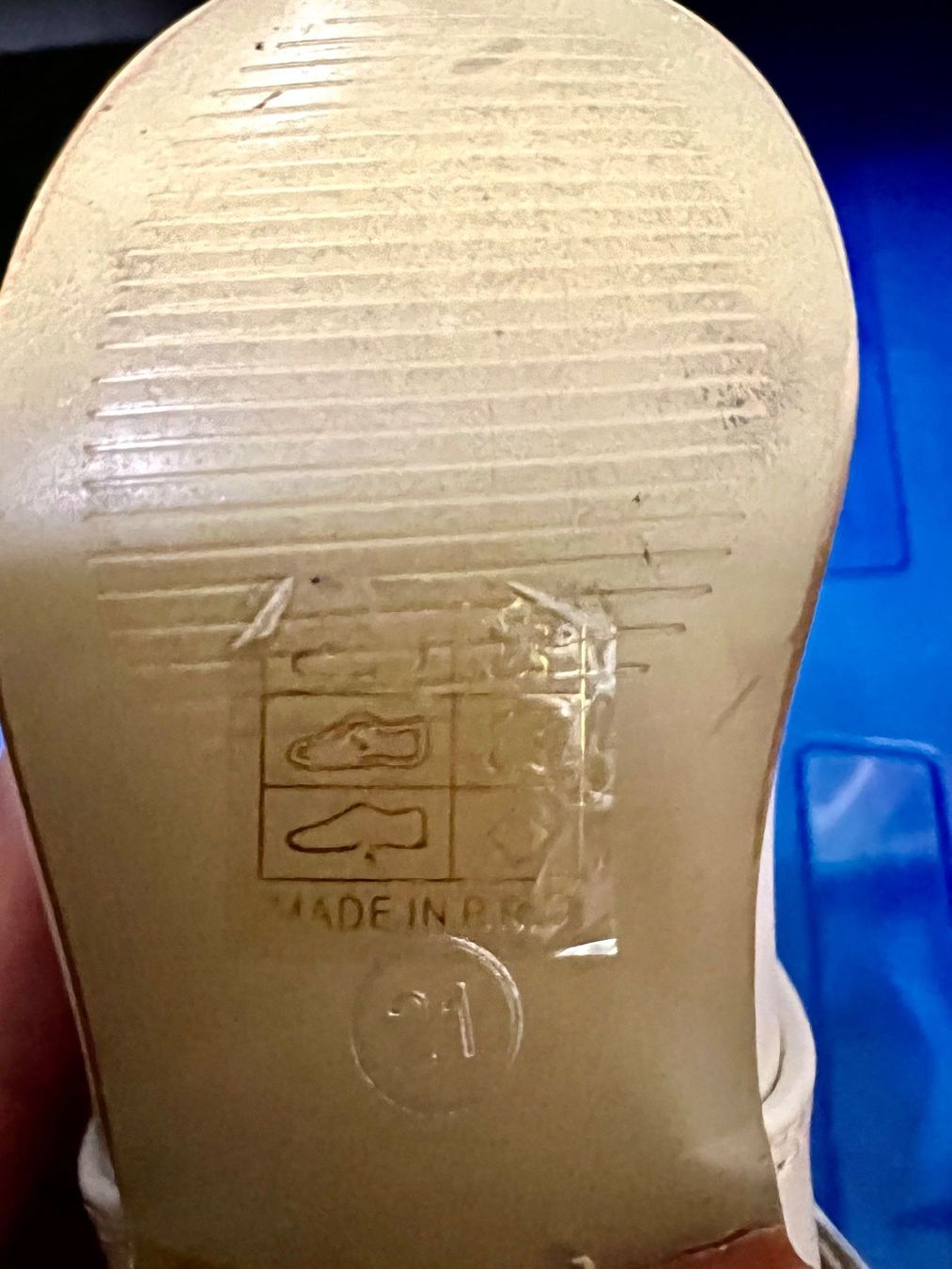 Scarpe per ragazze: Weisse Halbschuhe, Grösse 22 – Usato da Baar venduto da Princesaphantagiro 2