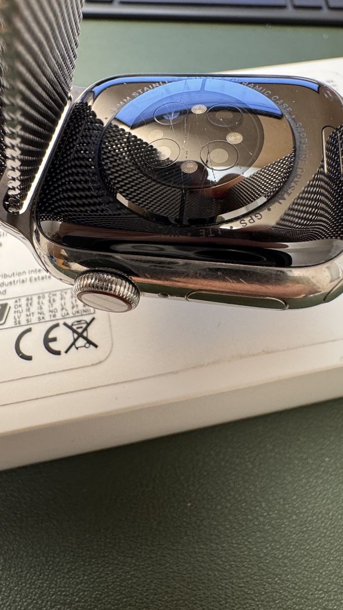 Apple Smartwatch: Apple Watch Edelstahl Series 7 41mm Silver Milanese Loop – Usato da Wolfwil venduto da HerrZg 5