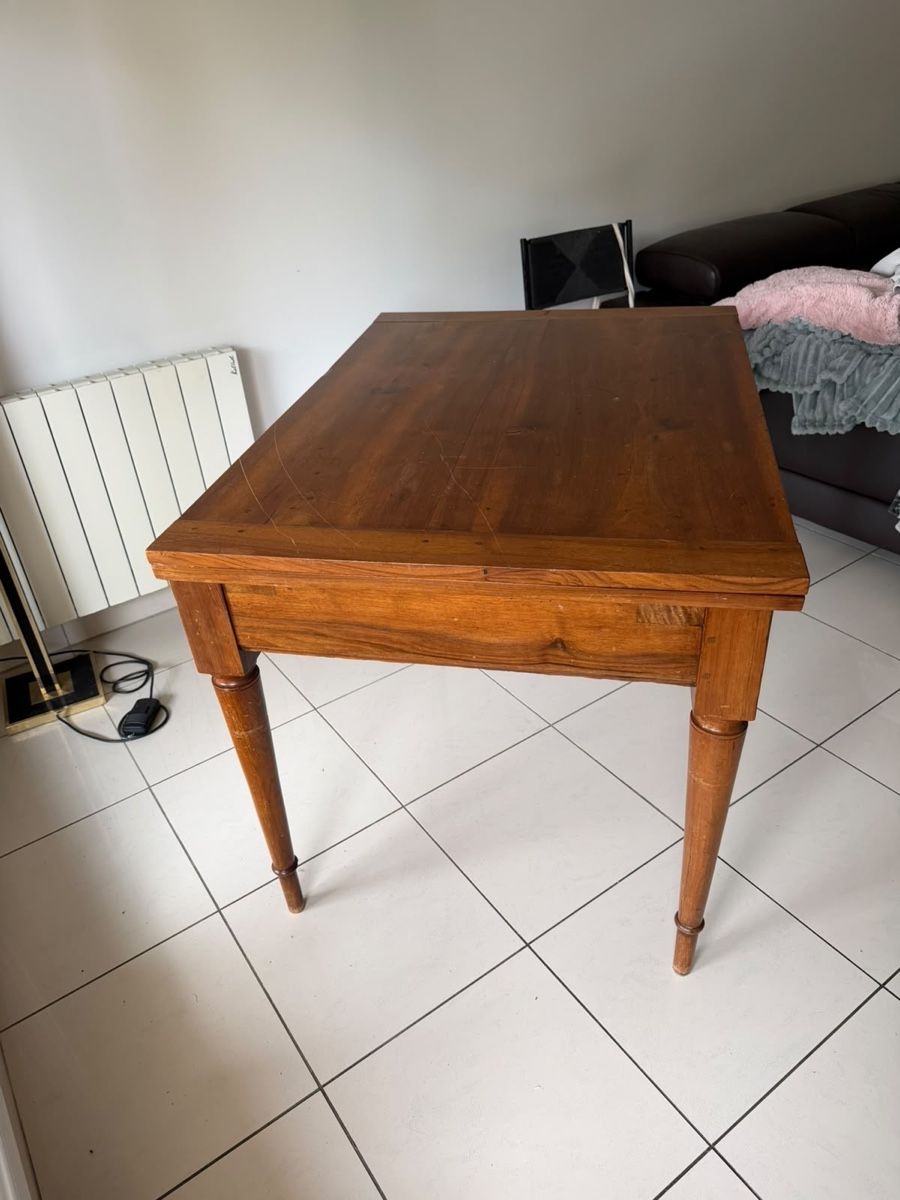 Tavoli: Table à manger en noyer extensible  – Usato da Le Grand-Saconnex venduto da lou_g8nz 2
