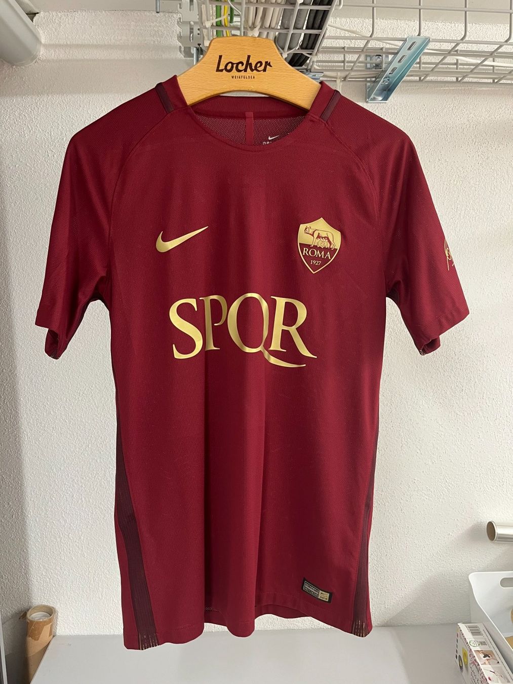 Nike Canottiere & Pantaloni: Francesco Totti Kollektion / Trikots & Binde & Schuhe – Usato da Weinfelden venduto da Coiro10 3
