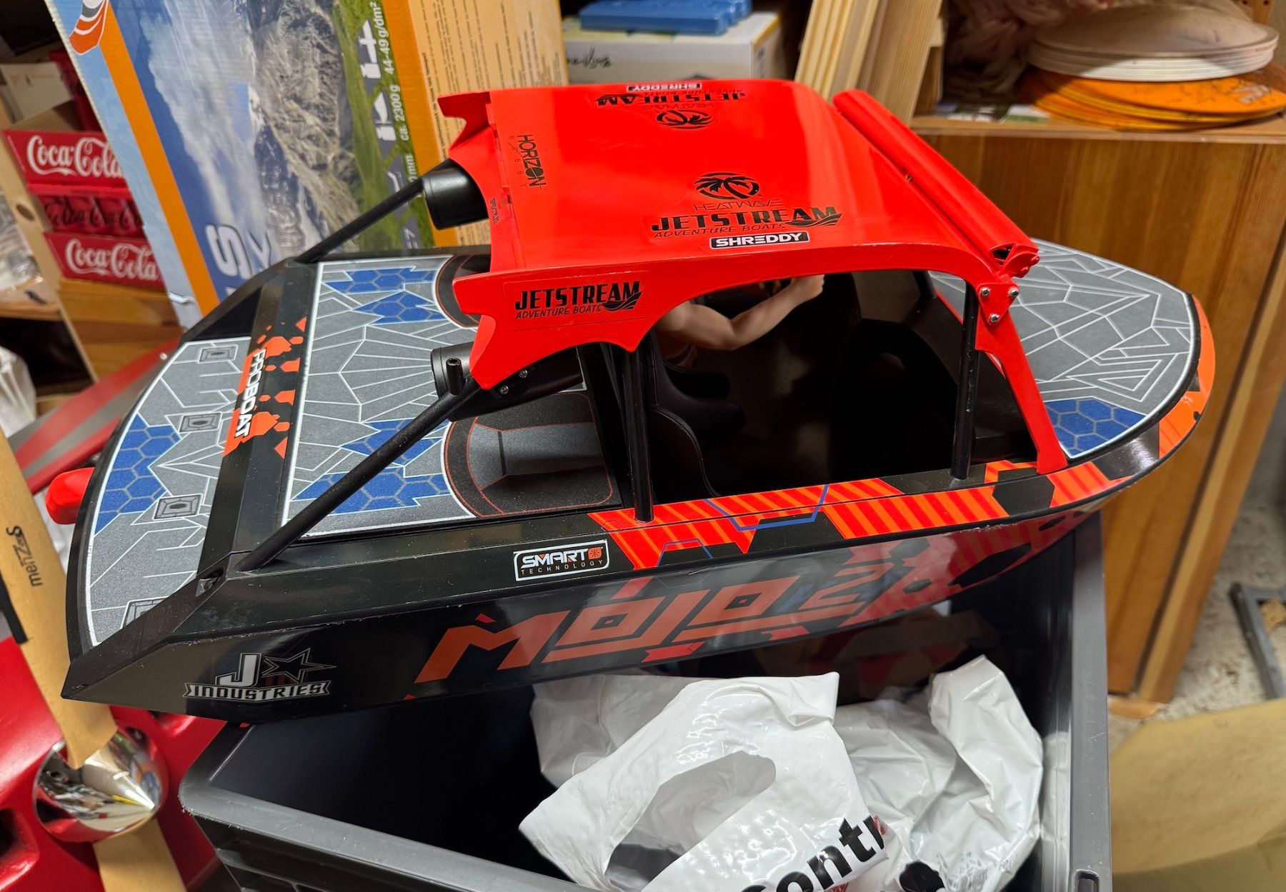 Kit di modellismo & Modellini statici: Jetstream Jet Boat 1/6 24" RTR, Mojo – Usato da Lausanne venduto da Techobby