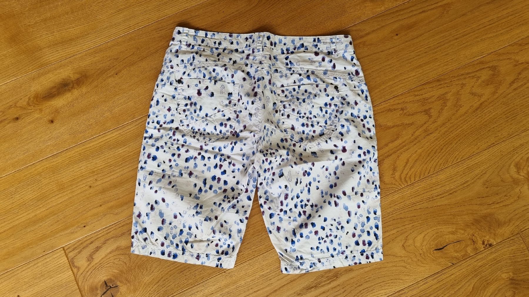Pantaloni: Shorts von Steet One, Gr. 36 – Usato da Oberglatt ZH venduto da Mueller4000 1