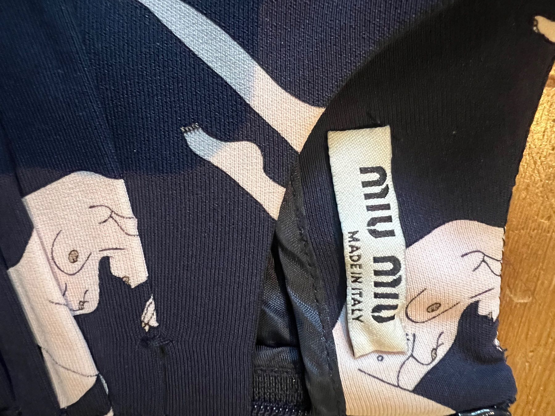 Miu Miu Top: MIUMIU Top mit originellem Print, Gr. S, – Usato da Zürich venduto da sil_wx77 5