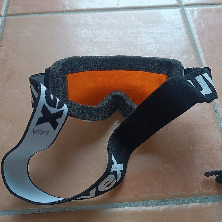 Brillen & Gläser: Uvex Kinder Skibrille neuwertig – Gebraucht aus Hofstetten SO von lil_6dxv 3