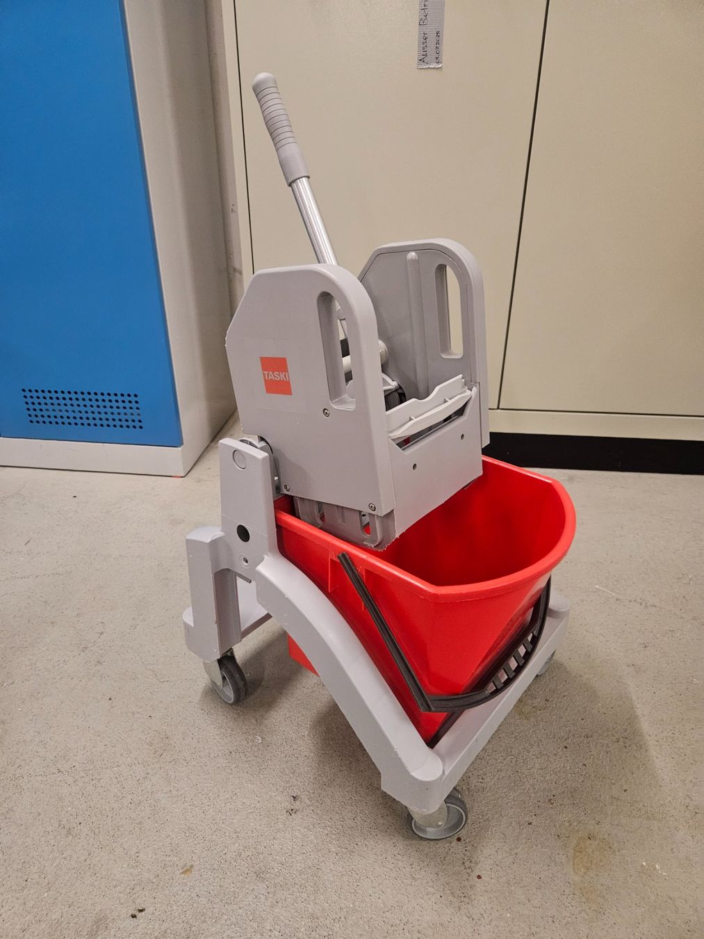 Sonstiges für Haushalt & Wohnen: Taski Fahreimer mit Mopppresse – Gebraucht aus Rüti ZH von looren94