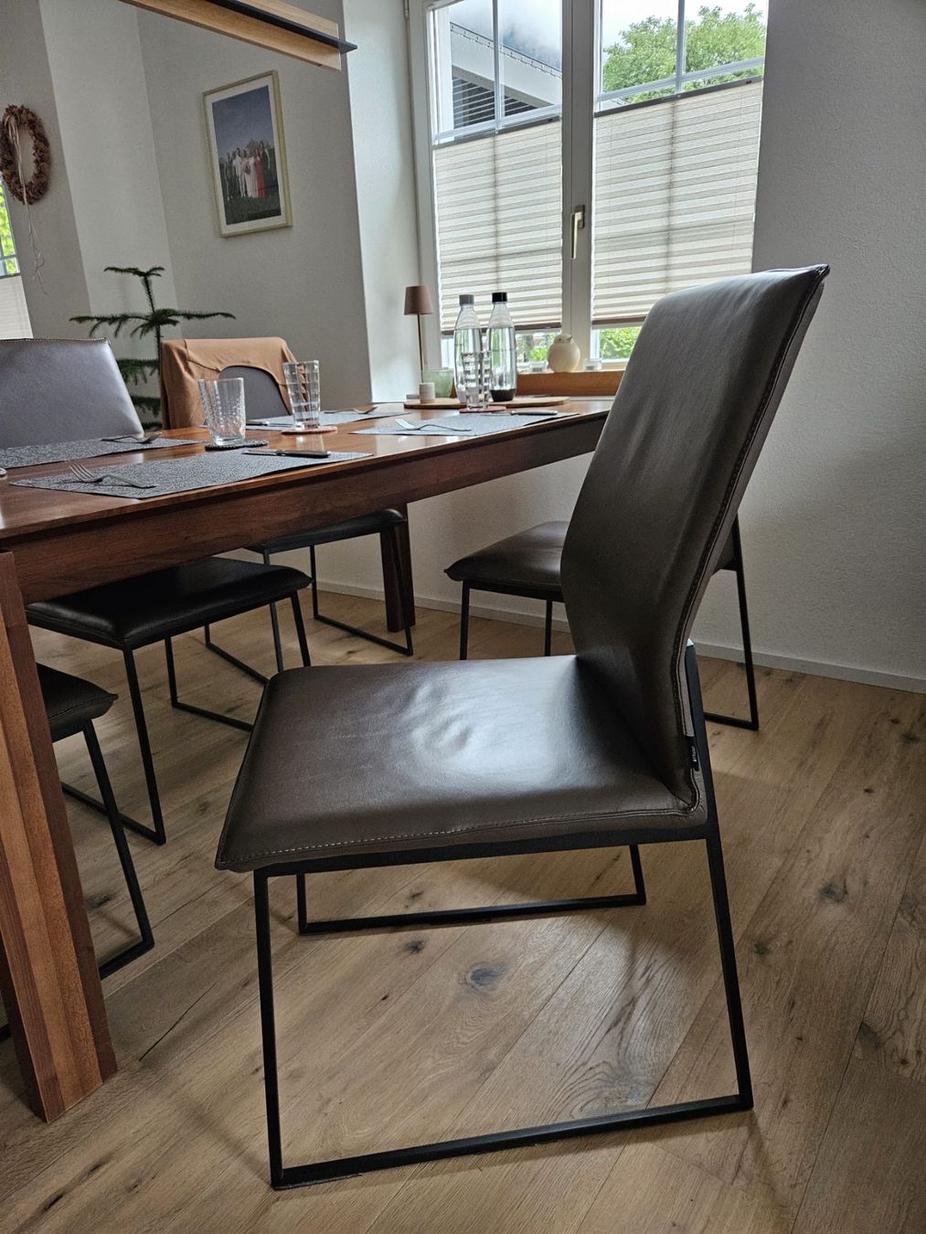 Pfister Chaises: Lederstuhl zu verkaufen – D'occasion à Näfels par jul_d72j 1