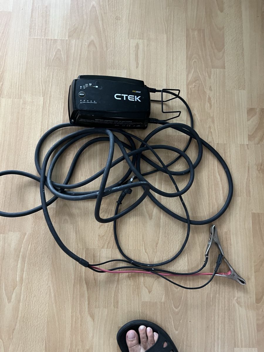 Ctek Chargeurs de batterie: Ladegerät CTEK – D'occasion à Dietwil par makakinho 9