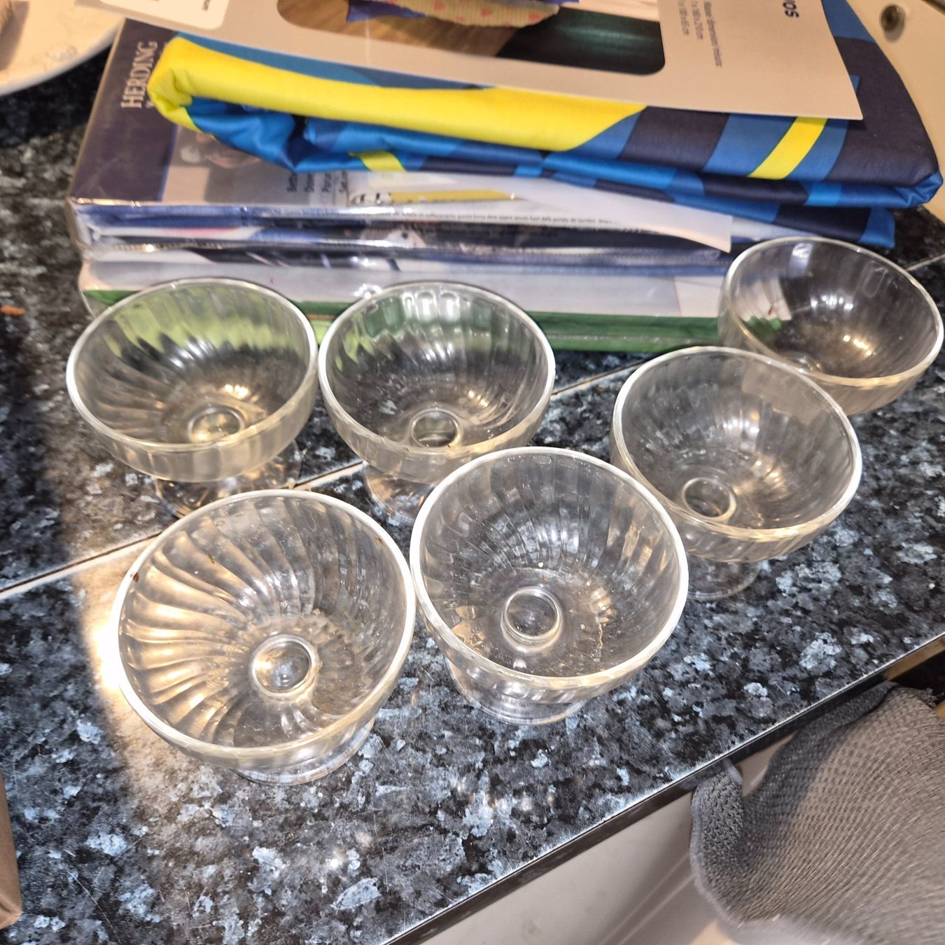 Bicchieri: Dessert- Gläser 6 Stück Glas – Usato da meisterschwanden venduto da ursm03