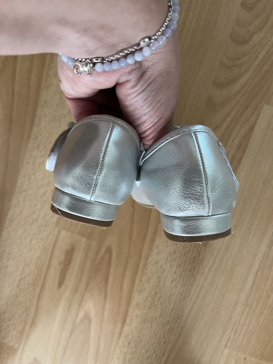 Scarpe per ragazze: Silbrige Ballerinas, Gr. 29 – Usato da Zürich venduto da jmg_8005 2
