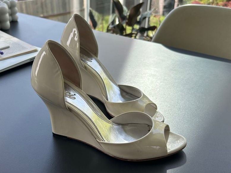 Gucci Damenschuhe: Original gucci peeptoe wedges – Gebraucht aus Spiegel b. Bern von ell_8gm5 1