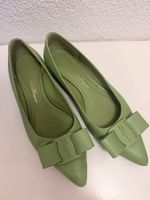 Salvatore Ferragamo Ballerinas, Grün, Grösse 9 1/2