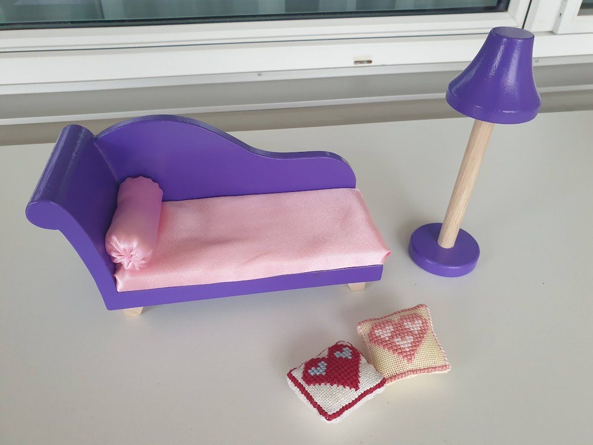 Case e mobili per bambole: Möbel Sofa und Lampe Puppenhaus – Usato da Nürensdorf venduto da Ez-Shop 3