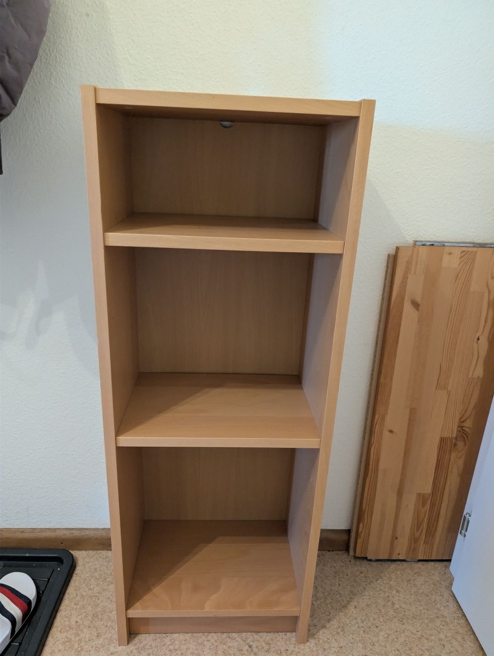 Ikea Scaffali: Kleines Regal von Ikea – Usato da Birsfelden venduto da Mizoon