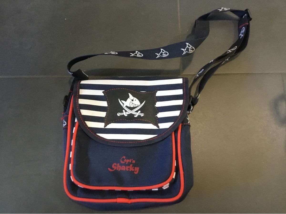 Borse & Zaini: Kindergarten Tasche Capt‘n Sharky – Usato da Ebmatingen venduto da Jmb70