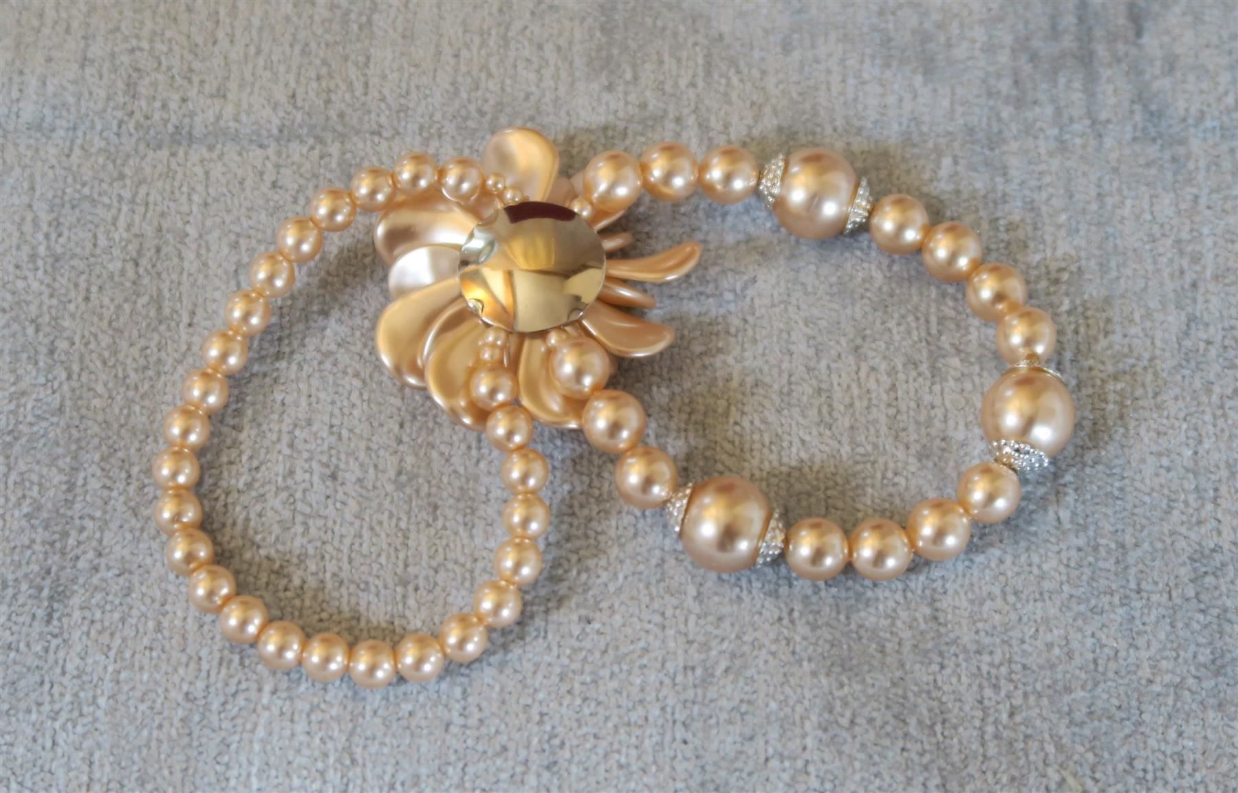 Bracciali & Braccialetti: Armband "Blume" rosa, Wachsperlen – Usato da Brittnau venduto da marlenestone 4