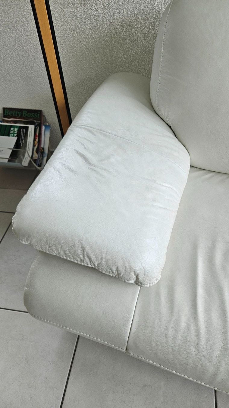 Divani: Echtleder-Sofa weiss 3-Plätze – Usato da Toffen venduto da mcurs00 3