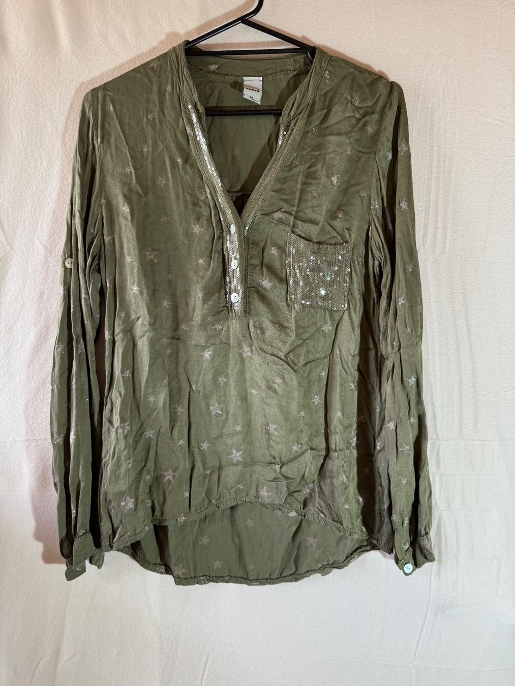 Zebra Camicette: Grüne Bluse mit Pailletten von Zebra Gr. M – Usato da Grosswangen venduto da SALE_SALE_SALE