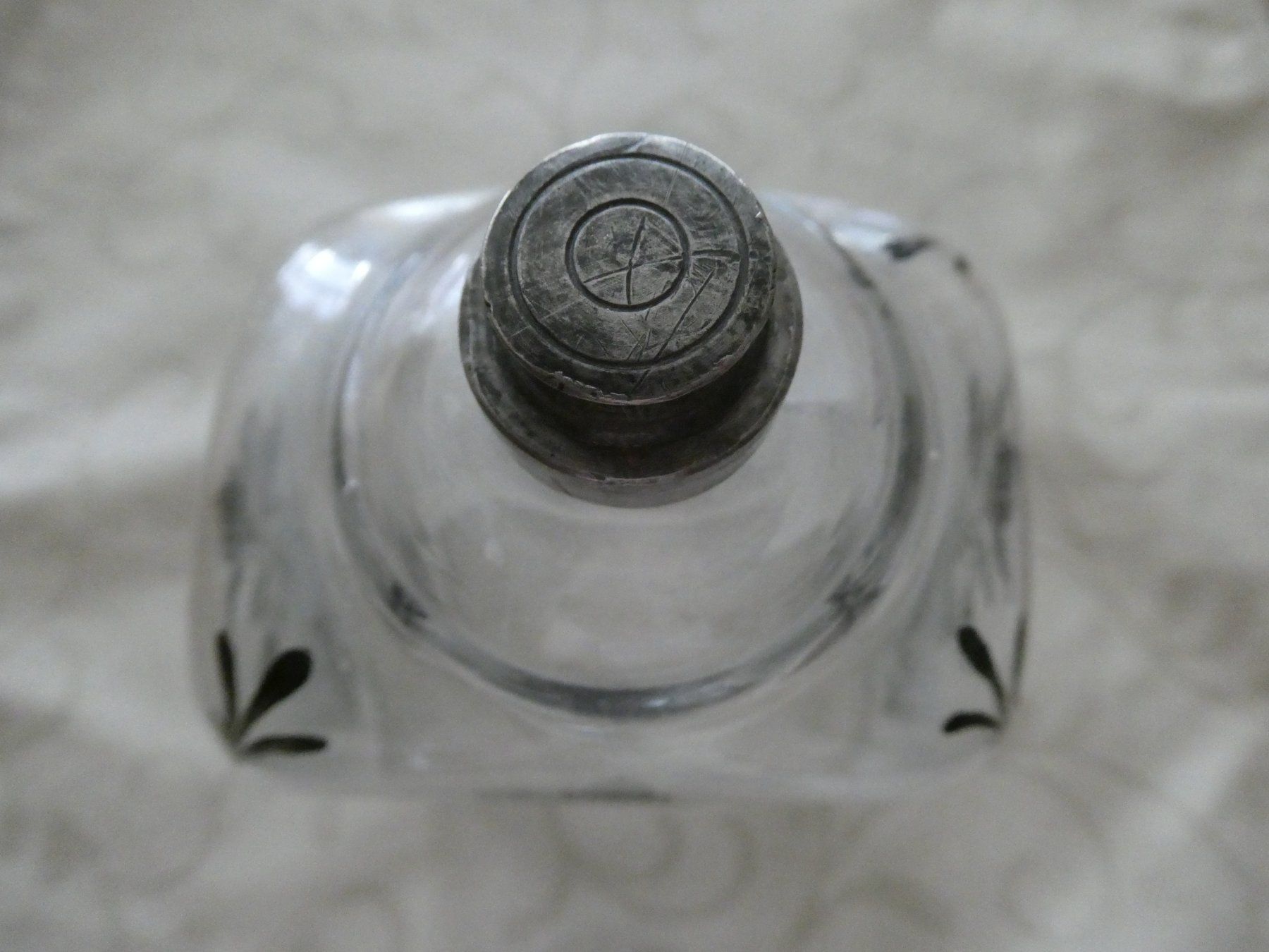 Altro: Eine antike Schnapsflasche – Usato da Basel venduto da Robyn 5