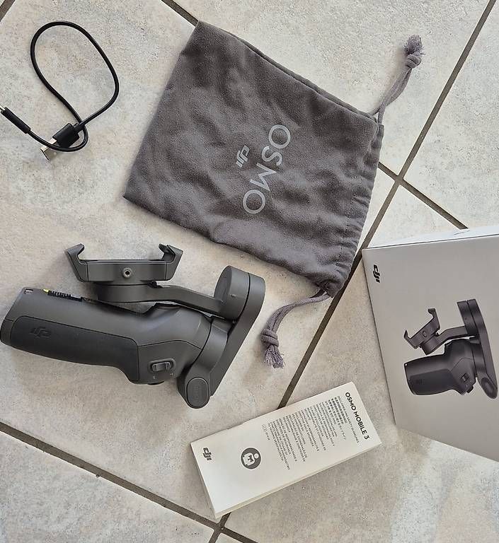 Altri Accessori: Osmo DJI mobile 3,  stabilisateur mobile – Usato da Syens venduto da Adso4