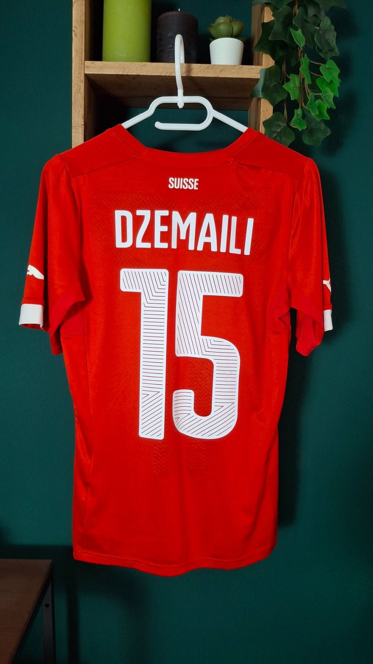 Puma Canottiere & Pantaloni: Switzerland player version world cup 2014 puma size L – Usato da Yverdon-les-Bains venduto da flo_8fgr 2