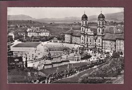 EINSIEDELN - Klosterplatz - Leute - 1954