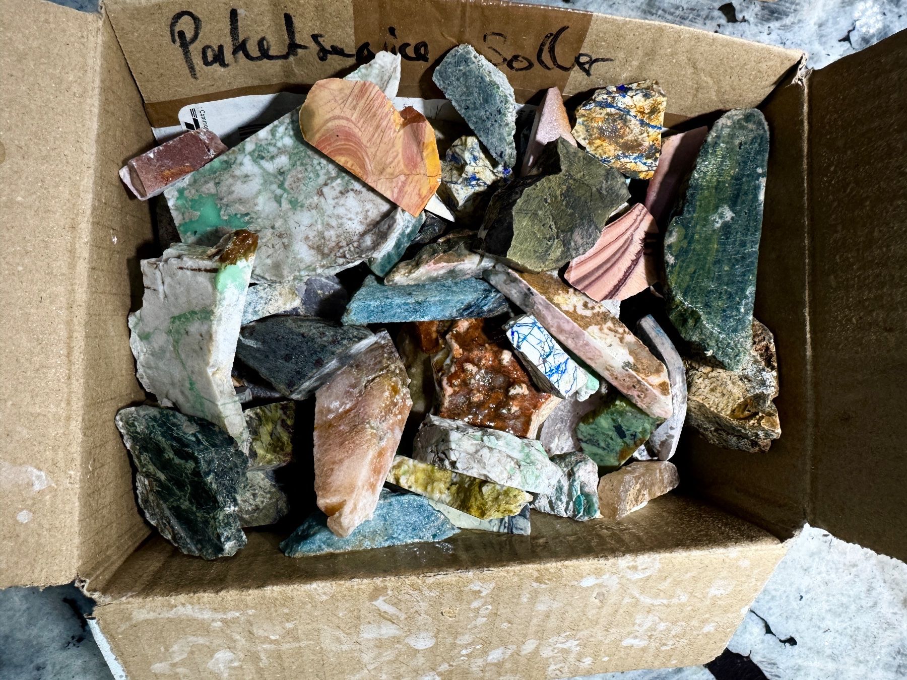 Minerali & Pietre curative: Kiste Mineralien/ Edelsteine gemischt – Usato da Weisslingen venduto da nus_rs52 1