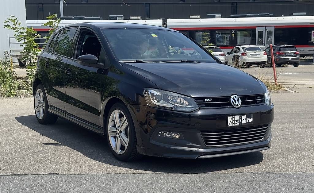 Automobili: VW Polo 1.2 TSI R-Line – Usato da Samstagern venduto da cla_q2h2