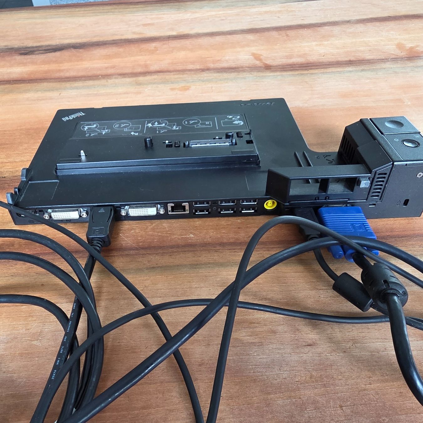 Docking station: Lenovo ThinkPad Dockingstation Dock Plus Serie 3 – D'occasion à Luzern par Cado12 1