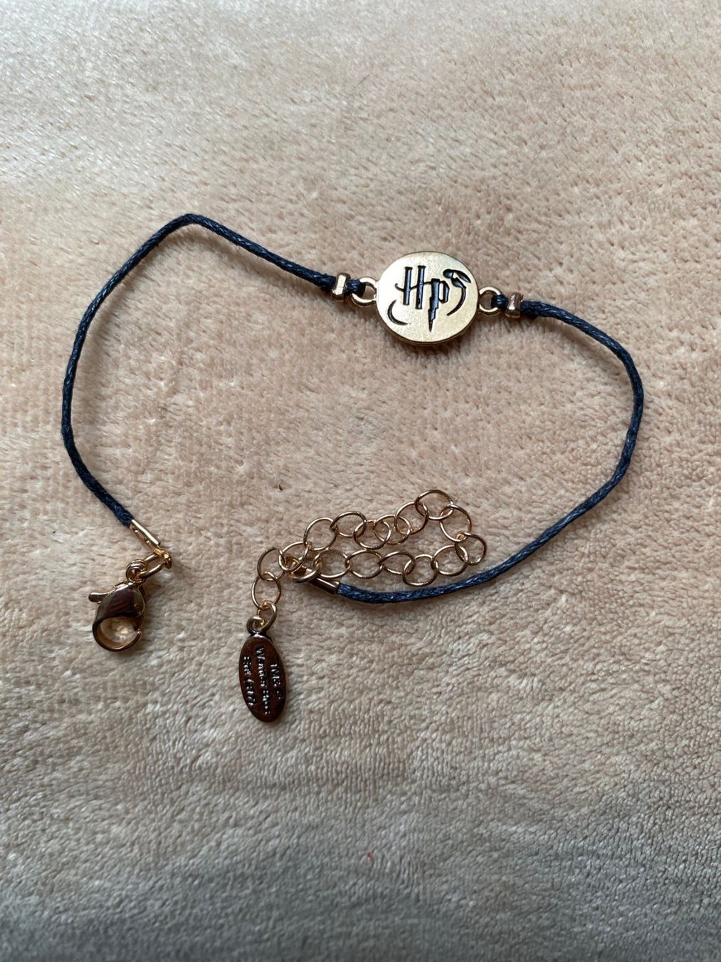 Armbänder & -reifen: Armband Harry Potter gold Modeschmuck Original Warner – Gebraucht aus Kastanienbaum von Muenchnerkindl1