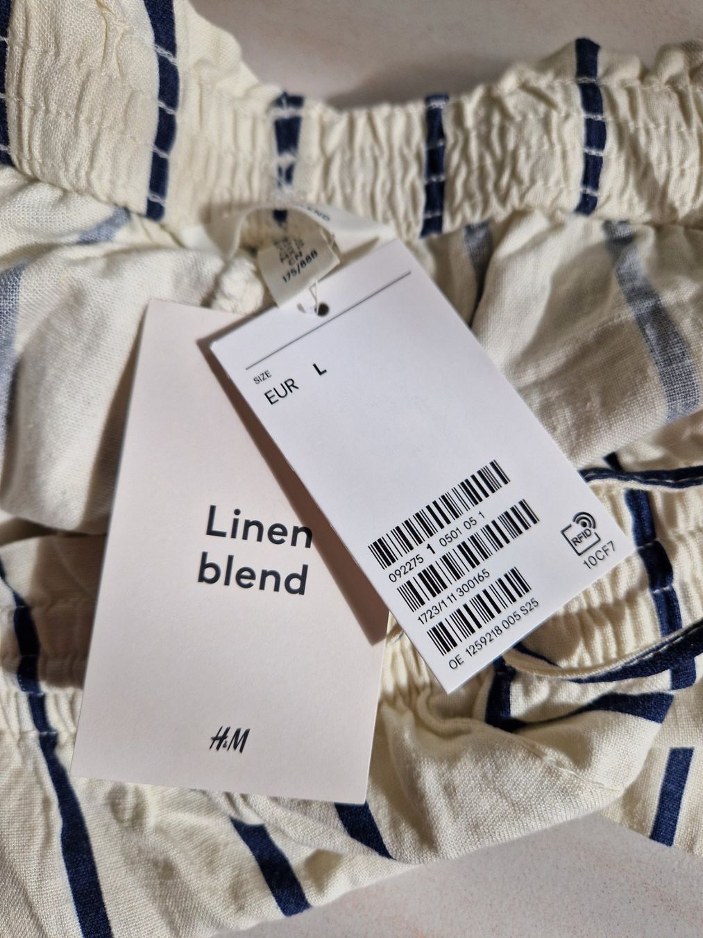 H&M Pantaloni: H&M Shorts aus Leinenmix – Nuovo e nell'imballaggio originale da Uitikon Waldegg venduto da Uitikon99 2