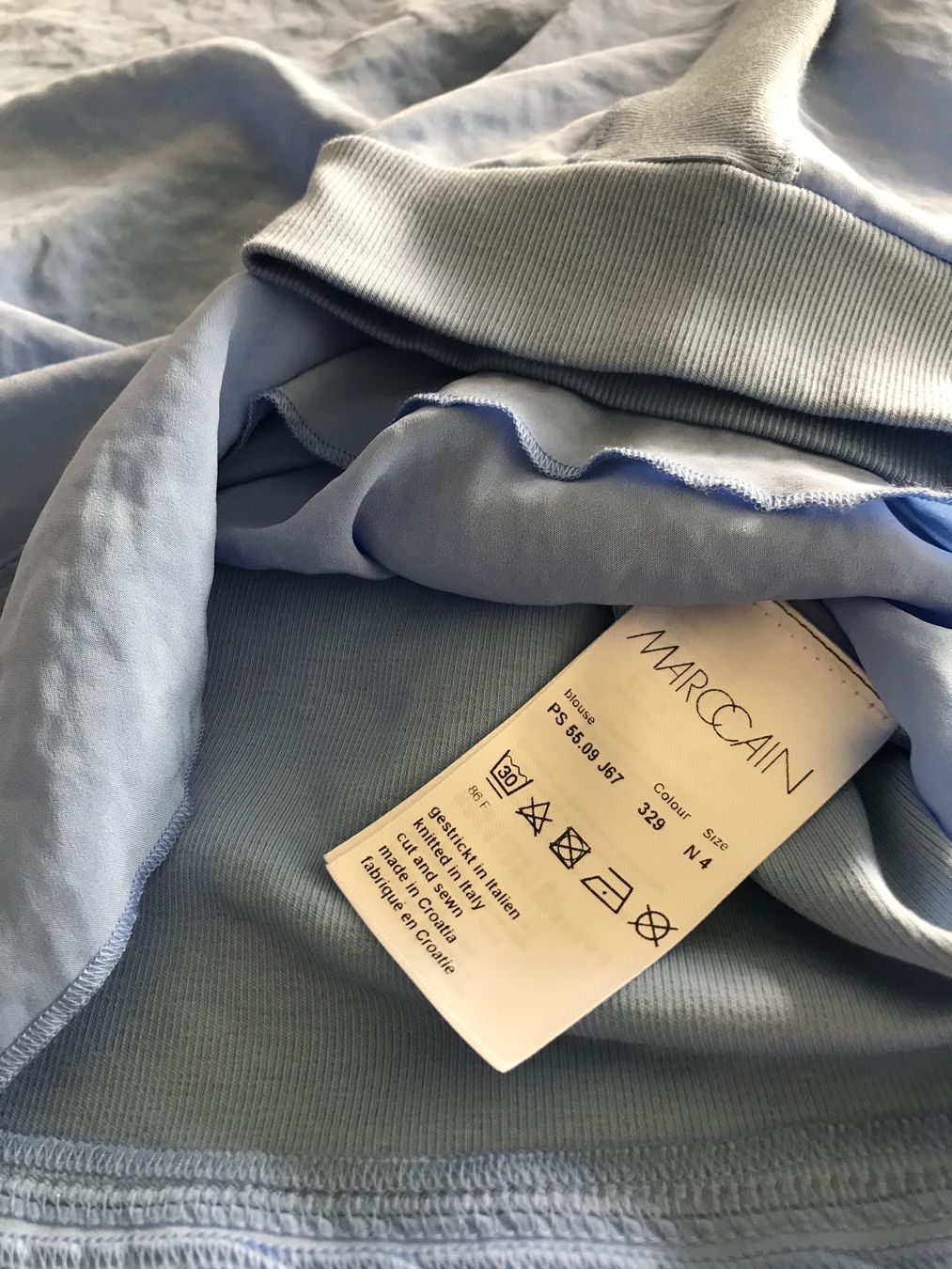 Marc Cain Top: Marc Cain Shirt, hellblau, Grösse N4/40 – Usato da Niederteufen venduto da mix18 1