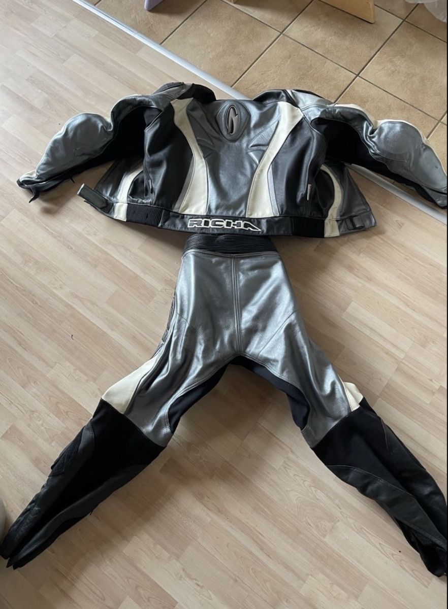 Kleiderpakete: RICHA Motorrad Leder Kombi 2-teilig – Gebraucht aus Zürich von Peach_Store 2
