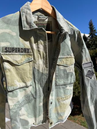 Superdry Camo Jacket, Women's Size S, Great condition!