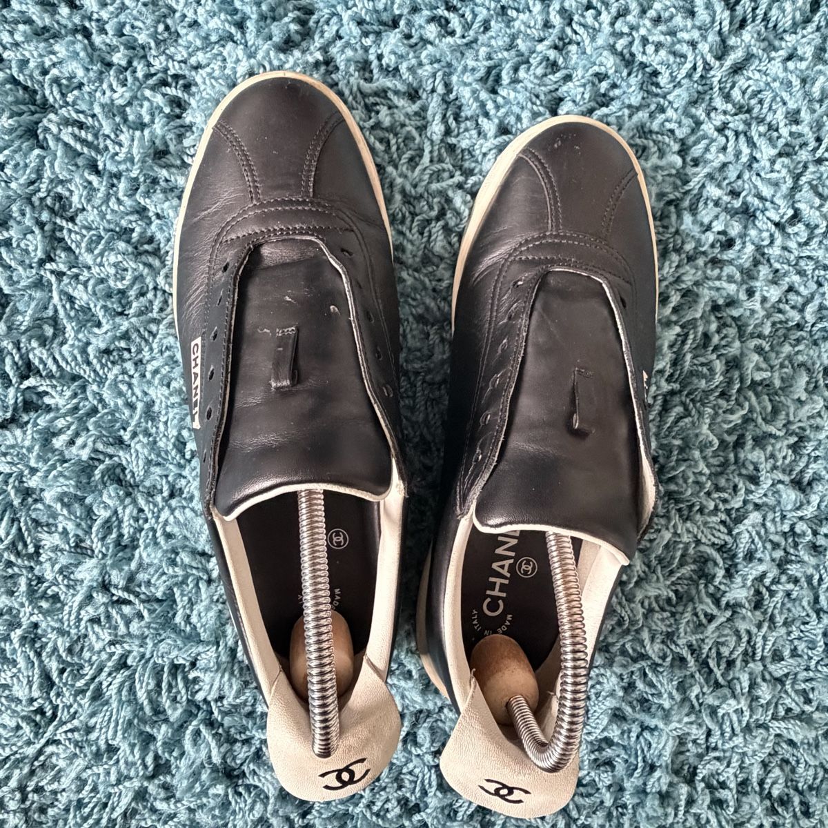 Chanel Scarpe da donna: Chanel Black Leather trainers Size 39 EU Used – Usato da Kloten venduto da liu_65tx 2