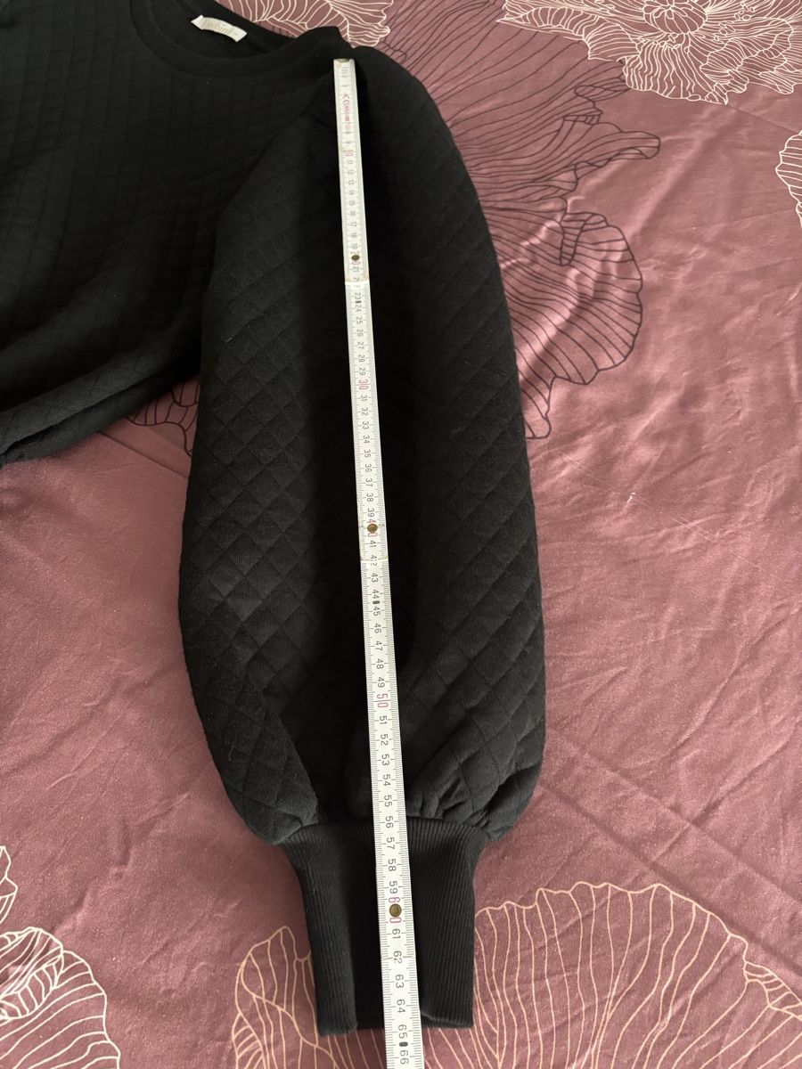 Maglioni & Felpe: Schwarzer Pullover, Steppmuster, Puffärmel, Gr. M – Nuovo (secondo la descrizione) da Salenstein venduto da Silly...0 3