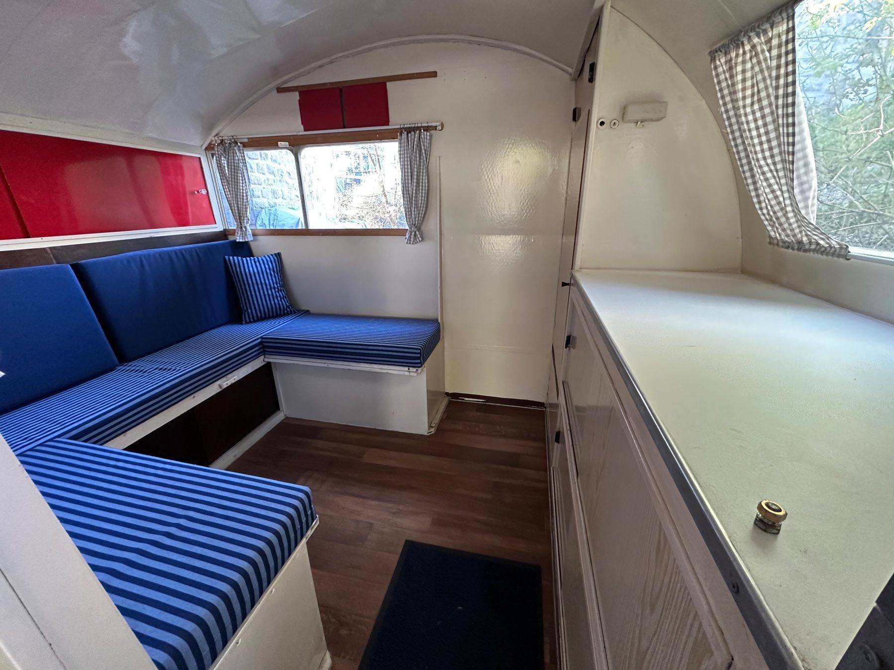 Mobilhome: Original Dübener Ei oder „Kuschelkugel» – Usato da Lichtensteig venduto da ChateauToggi 4