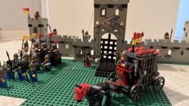 LEGO 6080 „Löwenburg“ Ritterburg mit Gefolge