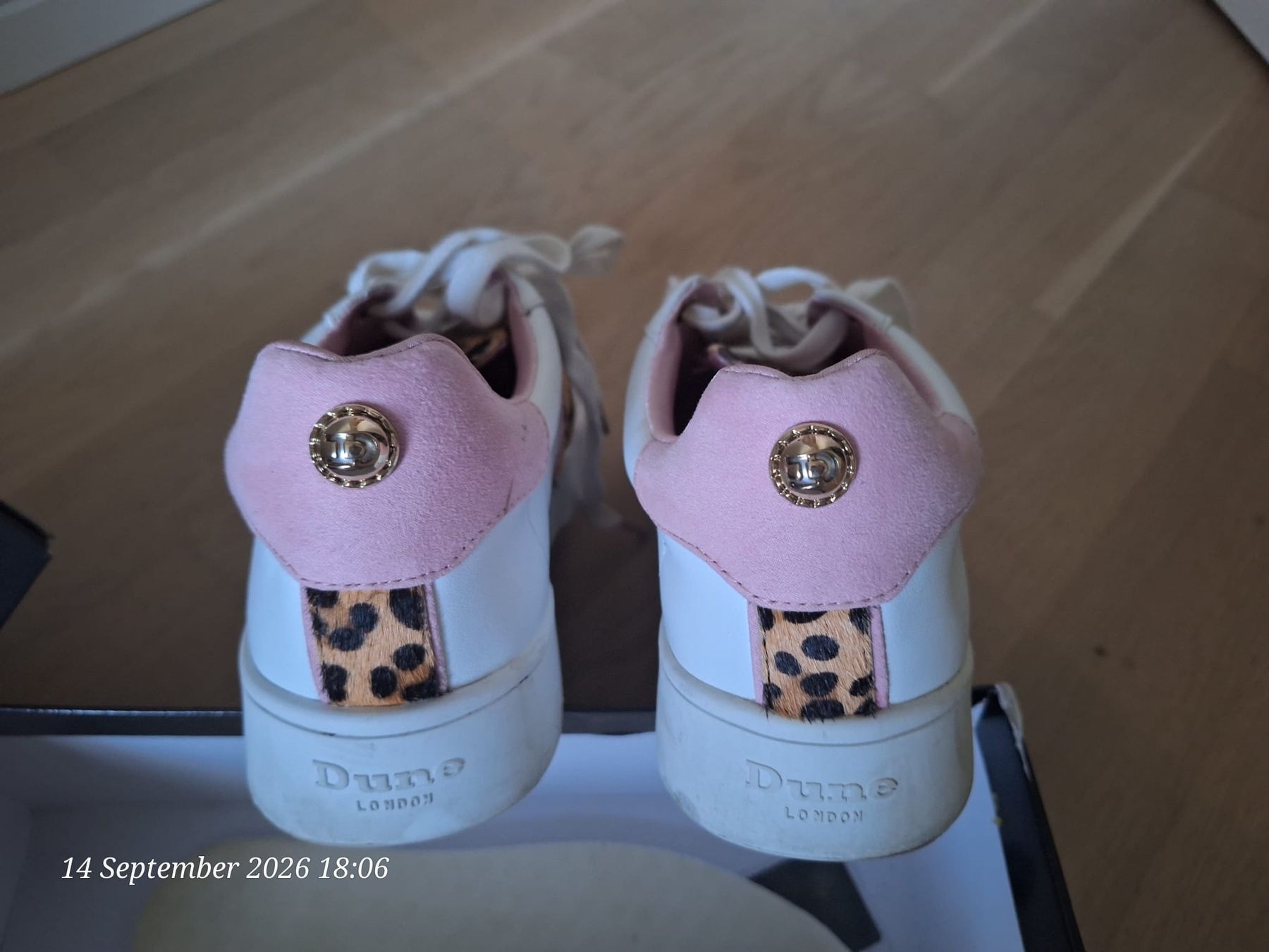 Dune London Scarpe da donna: Dune sneakers  – Usato da Marin-Epagnier venduto da spok 2
