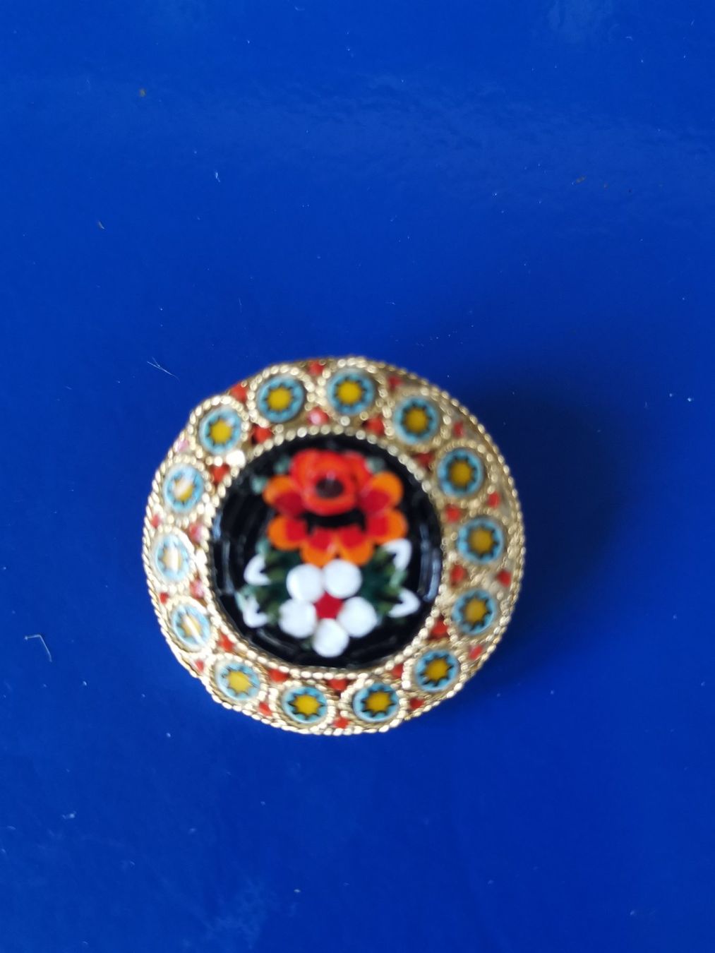 Murano Broches & Aiguilles: SCH. MURANO MICROMOSAIKBROSCHE – D'occasion à Allschwil par Male54