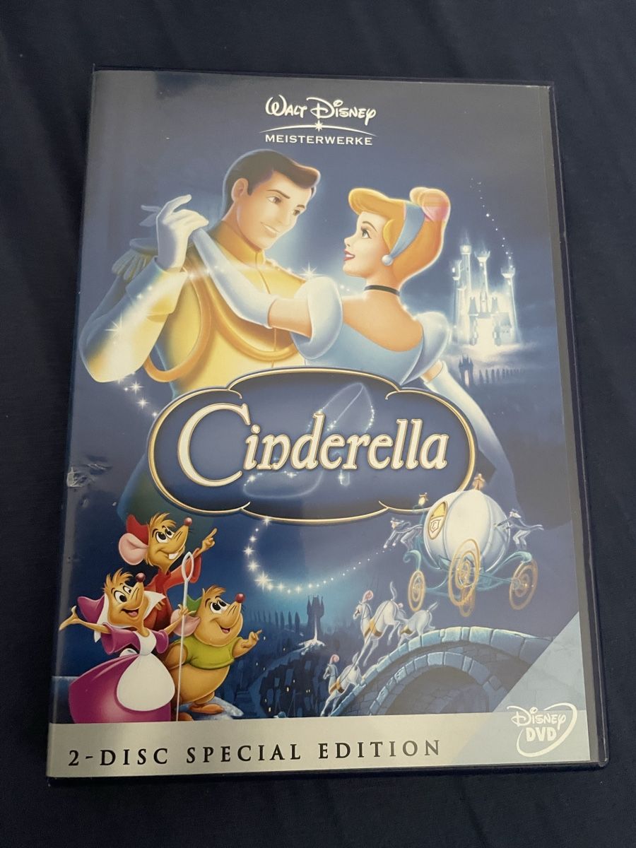 Tutti i DVDs: Cinderella – Usato da Winterthur venduto da Cobraforce