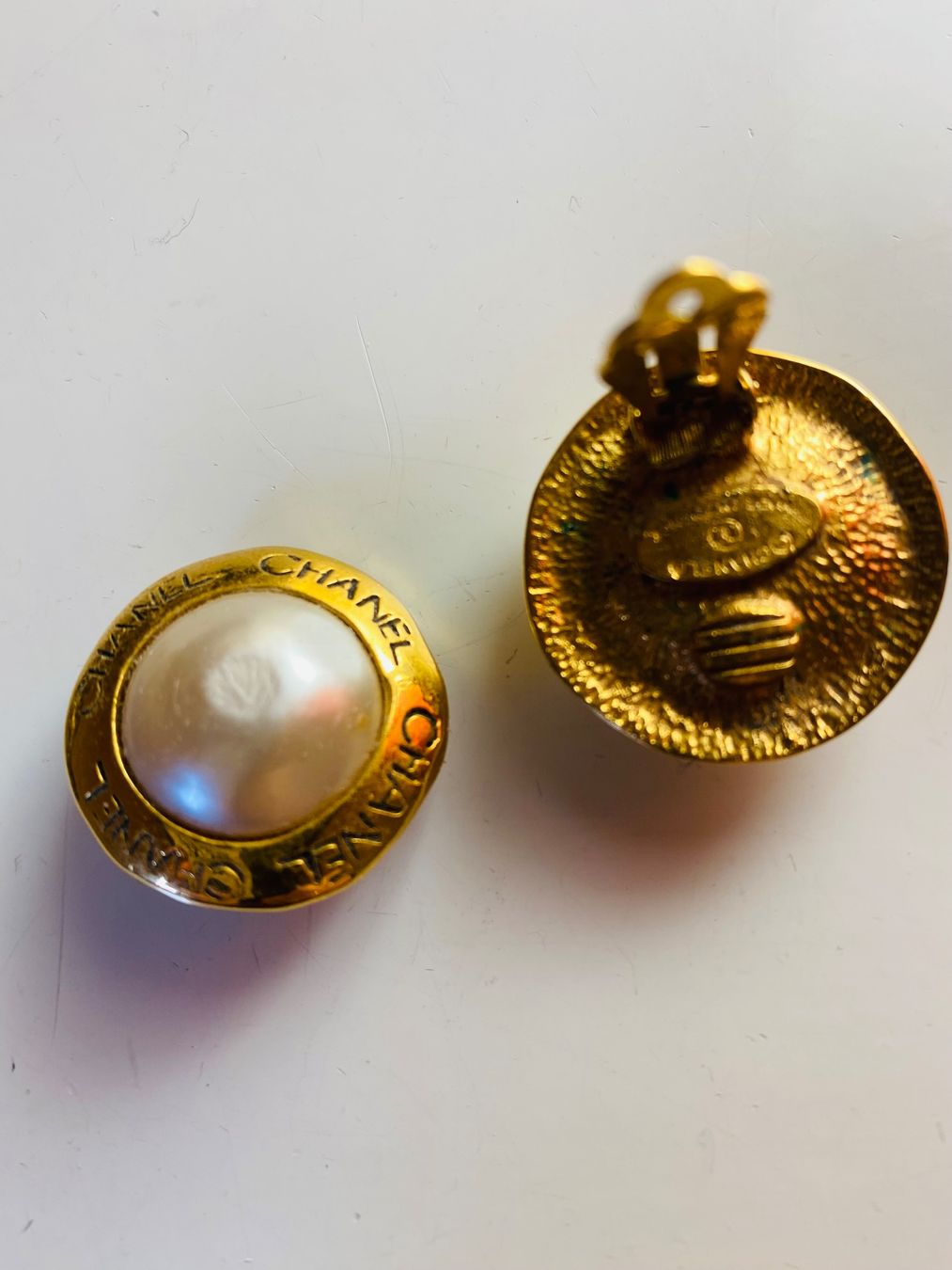Chanel Boucles d'oreille: Original Chanel Ohrclips – D'occasion à Schaffhausen par Theosike 1