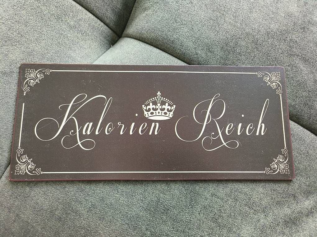 Schilder: Metallschild Kalorien Reich – Gebraucht aus Wauwil von Mango125