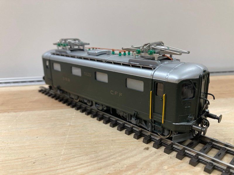 Metropolitan Modelleisenbahnen: Metropolitan H0 Elektrolok 10020 SBB Re 4/4I 714 – Gebraucht aus Brislach von ModellbahnDepot 1