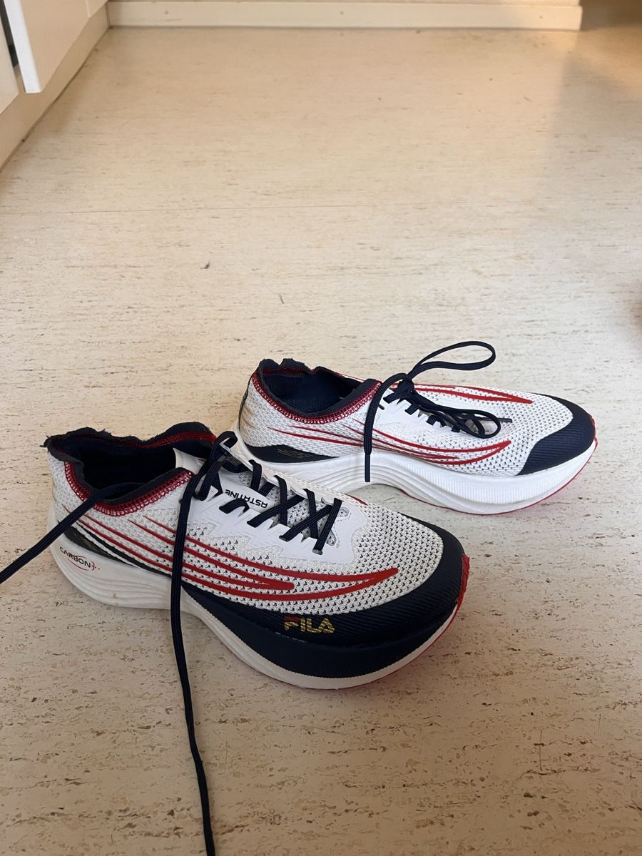 Chaussures femmes: Laufschuhe Gr. 38 – D'occasion à Uerikon par mar_pd5j