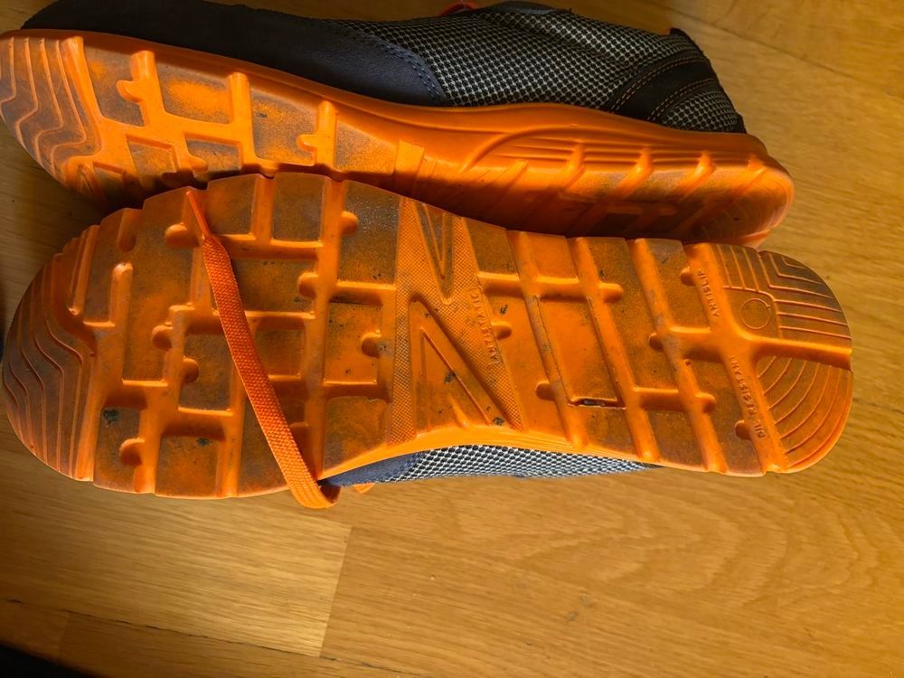 Scarpe da uomo: WORKER Arbeits- / Sicherheitsschuhe Grösse 44 – Nuovo (secondo la descrizione) da Erlenbach ZH venduto da alexanderpeter 4