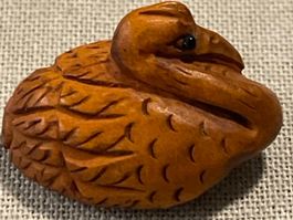 Netsuke Holz, sehr kleiner Schwan