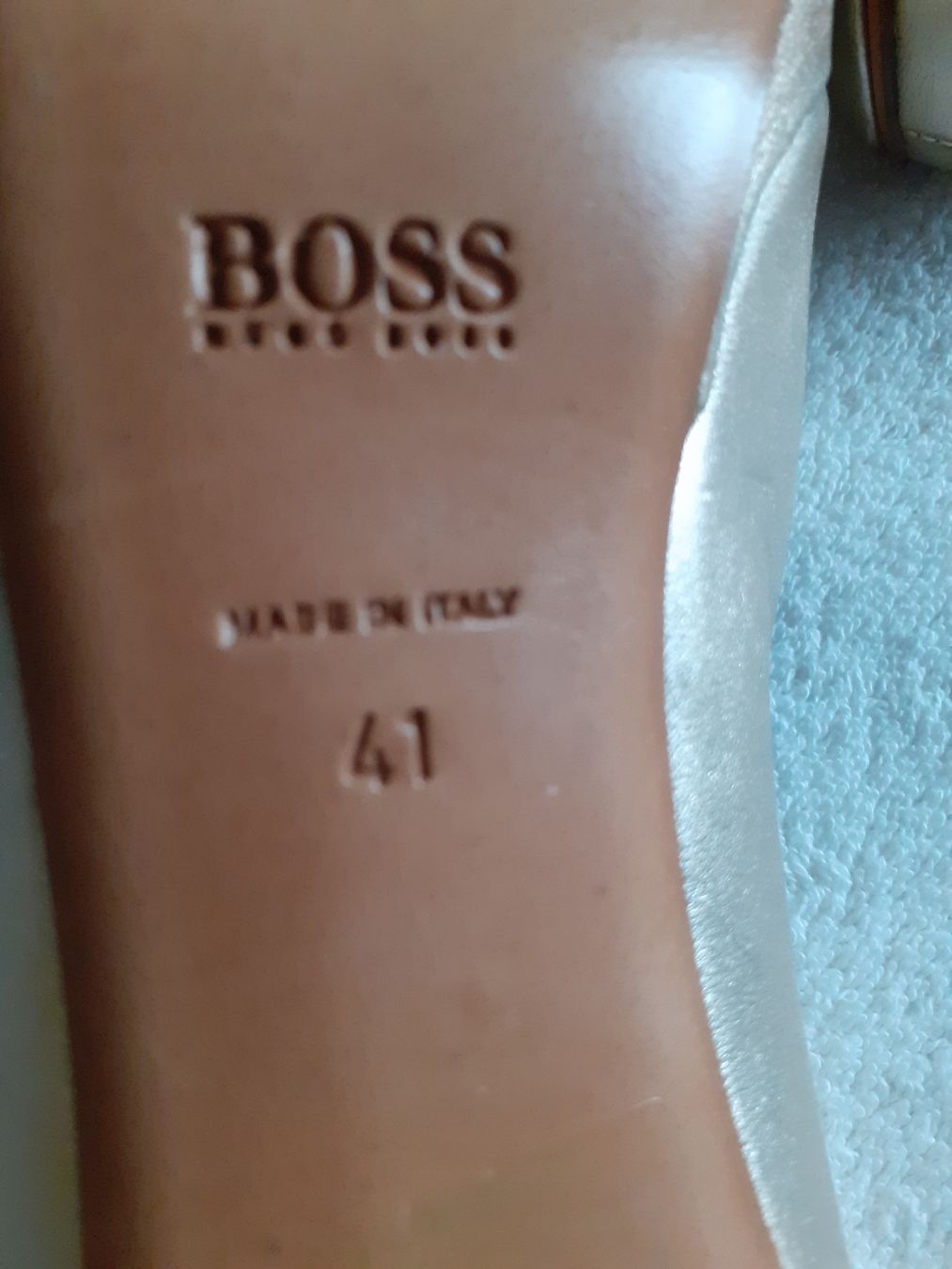 Hugo Boss Scarpe da donna: Scarpe pelle oro H.BOSS – Usato da Morbio Inferiore venduto da vin_fdj2 6