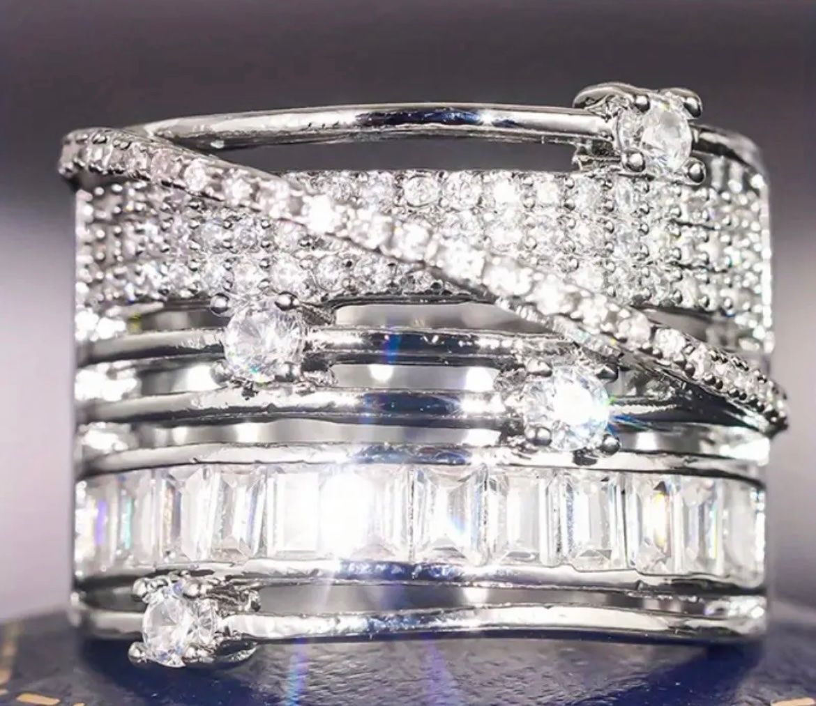 Anelli: Damen Ring in 2 Farben erhältlich – Nuovo e nell'imballaggio originale da Kloten venduto da des_xv52